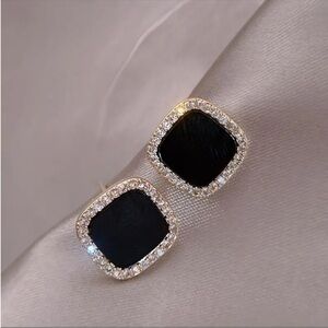 New Black & Gold Square Crystal Earrings